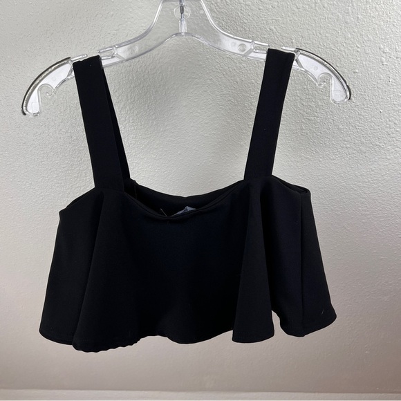 PRETTYLITTLETHING Ruffled Bra Top w/straps and built in bra. Size XS - Picture 4 of 5